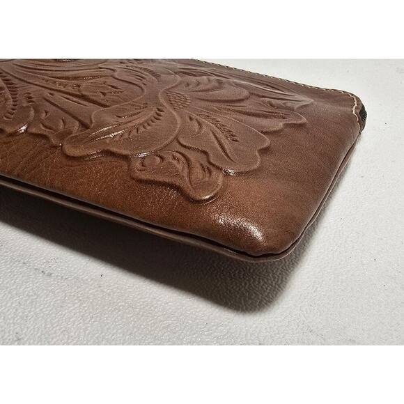 Patricia Nash Tooled Wristlet Florence Capri Leather Limited Style #P24907 - Picture 6 of 10